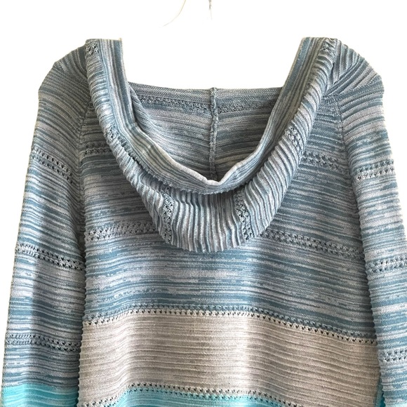 Lightweight color block blue, white & gray long sleeve striped hoodie - Picture 12 of 14